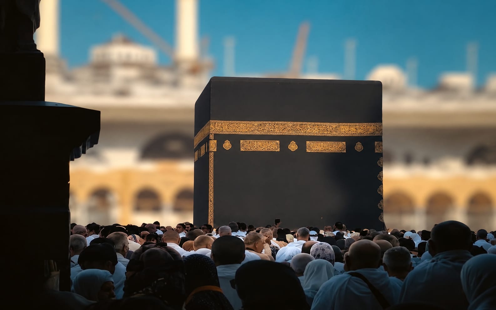 Deluxe Hajj Package — illustrated scene